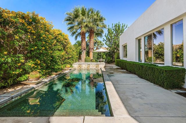 1911 Torchlight Lane, Palm Springs, CA 92264