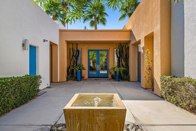1911 Torchlight Lane, Palm Springs, CA 92264