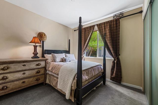 1911 Torchlight Lane, Palm Springs, CA 92264