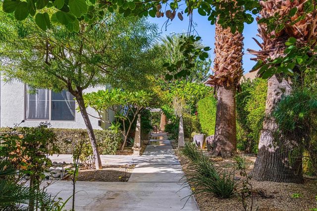 1911 Torchlight Lane, Palm Springs, CA 92264