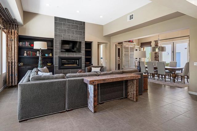 1911 Torchlight Lane, Palm Springs, CA 92264