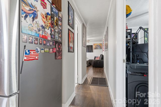 736 E 11th Street, Newton, NC 28658