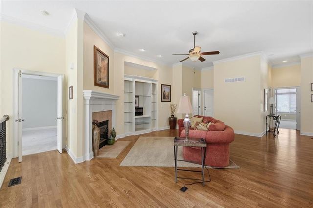 11813 S Hallet Street, Olathe, KS 66062