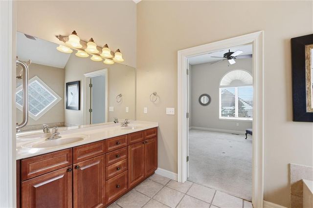 11813 S Hallet Street, Olathe, KS 66062