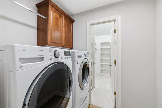 11813 S Hallet Street, Olathe, KS 66062