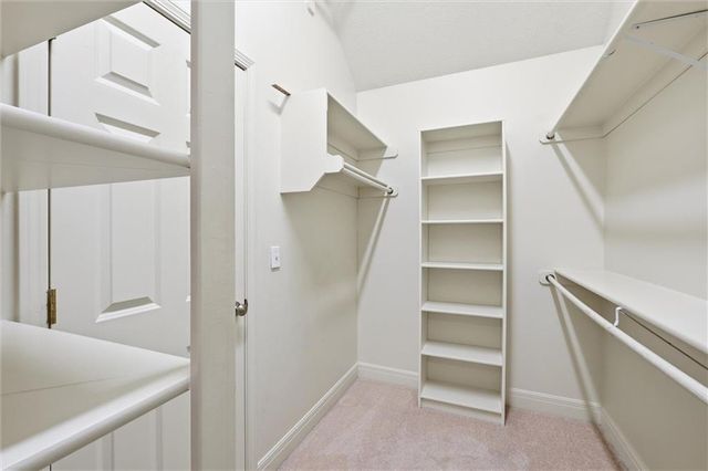 11813 S Hallet Street, Olathe, KS 66062