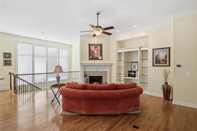 11813 S Hallet Street, Olathe, KS 66062