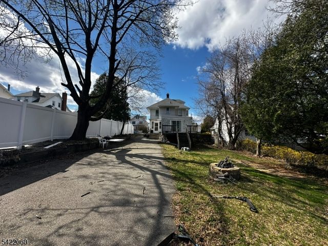 126 Bartholdi Ave, Butler Boro, NJ 07405