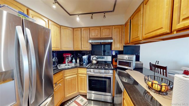 443 Amber Street, Brooklyn, NY 11208