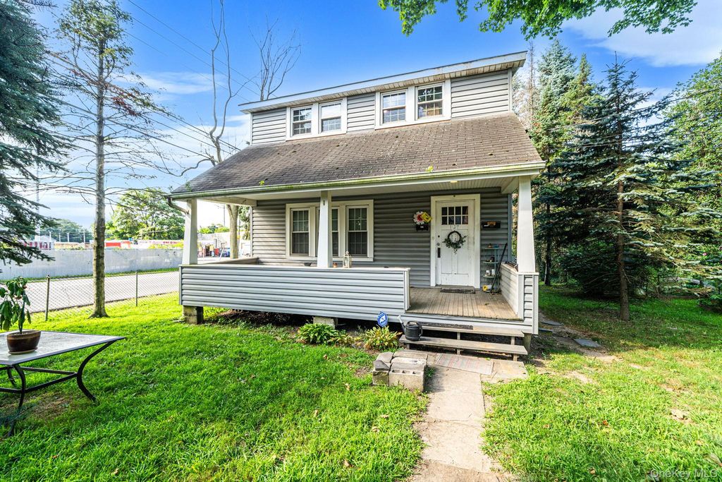 197 McKay Road, Huntington Station, NY 11746 — photo 3