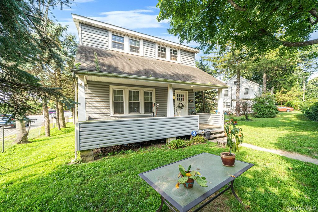 197 McKay Road, Huntington Station, NY 11746 — photo 4