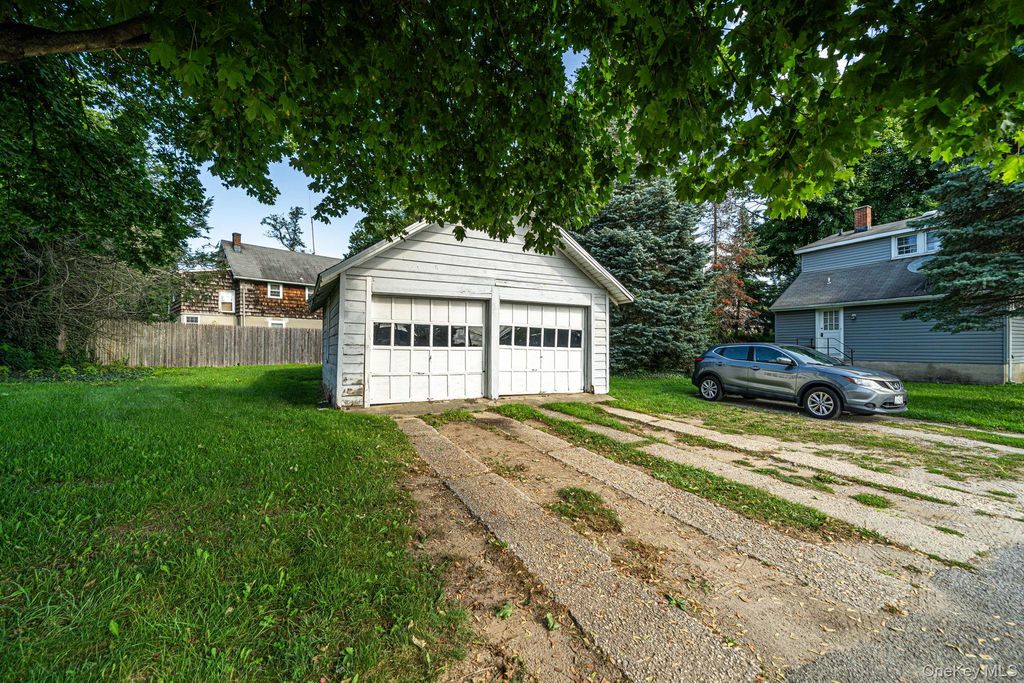 197 McKay Road, Huntington Station, NY 11746 — photo 5