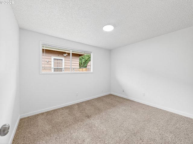 9119 N CHASE Ave, Portland, OR 97217