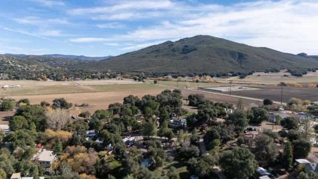 25077 Manzanita Lane, Descanso, CA 91916