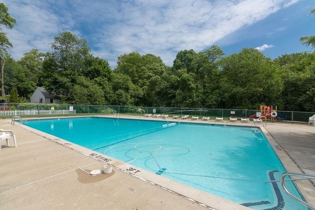 4 Universal Street 12, Framingham, MA 01702
