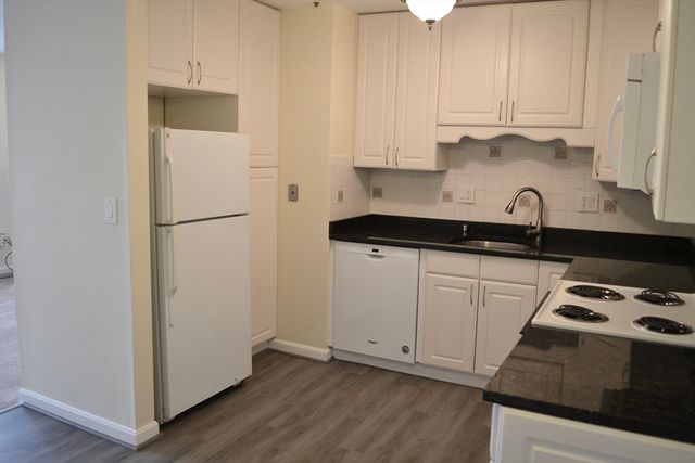 4 Universal Street 12, Framingham, MA 01702