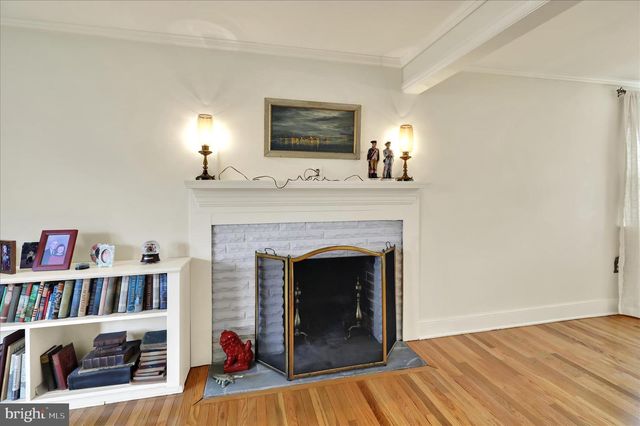 36 PEACOCK DR, Lancaster, PA 17601