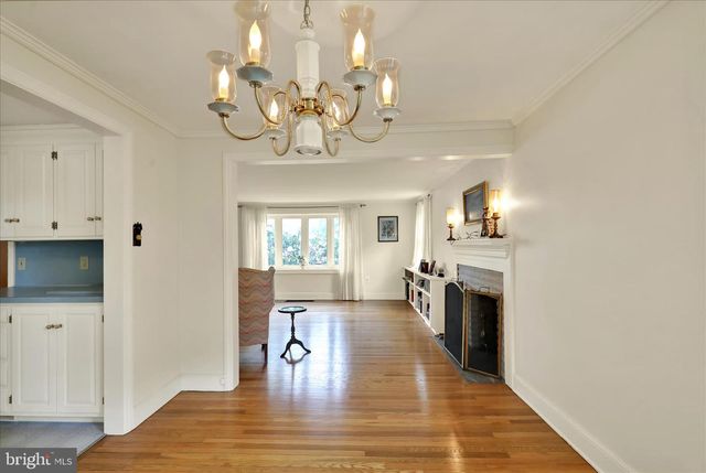 36 PEACOCK DR, Lancaster, PA 17601