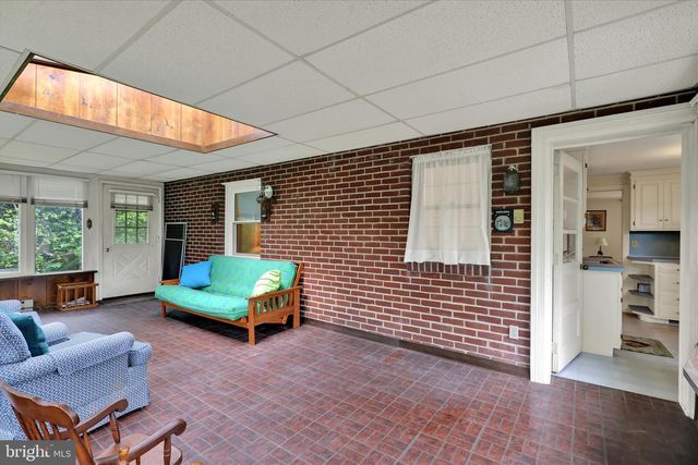 36 PEACOCK DR, Lancaster, PA 17601