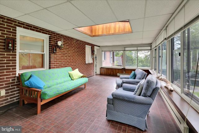 36 PEACOCK DR, Lancaster, PA 17601