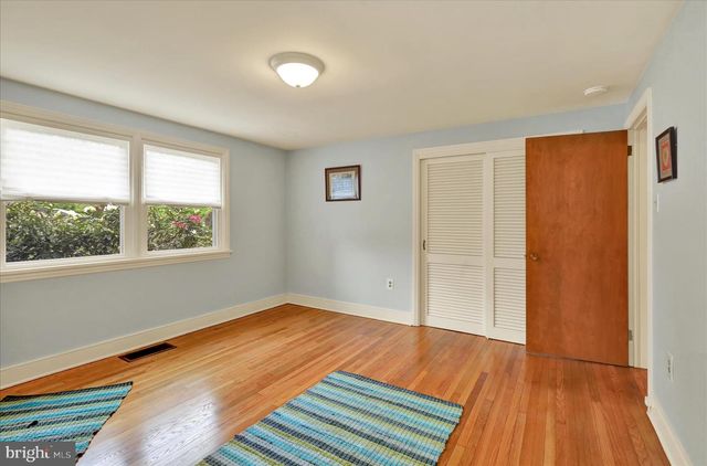 36 PEACOCK DR, Lancaster, PA 17601