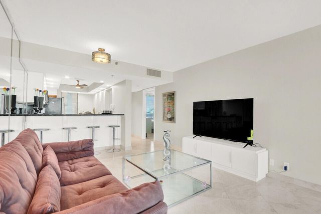 2687 N Ocean Boulevard G-306, Boca Raton, FL 33431