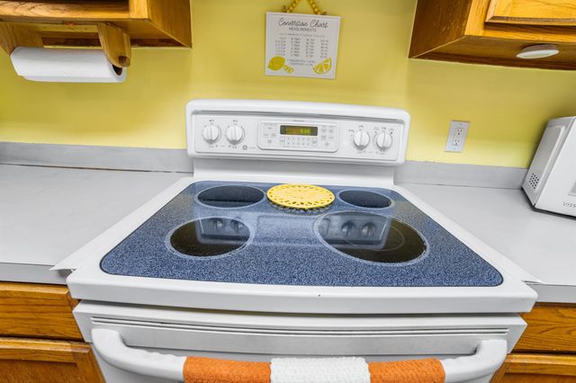 2477 SE 27th Street, Okeechobee, FL 34974