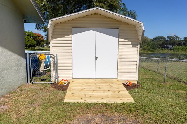 2477 SE 27th Street, Okeechobee, FL 34974