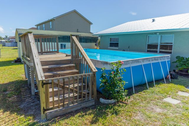 2477 SE 27th Street, Okeechobee, FL 34974