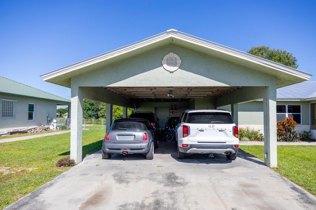 2477 SE 27th Street, Okeechobee, FL 34974