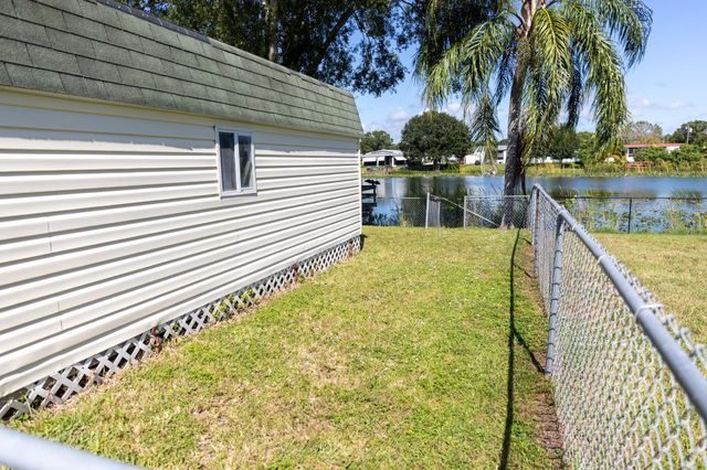 2477 SE 27th Street, Okeechobee, FL 34974