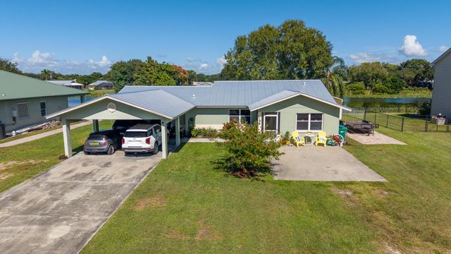 2477 SE 27th Street, Okeechobee, FL 34974
