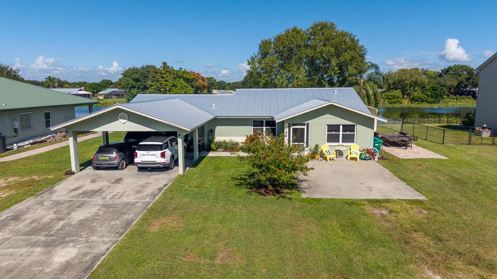 2477 SE 27th Street, Okeechobee, FL 34974