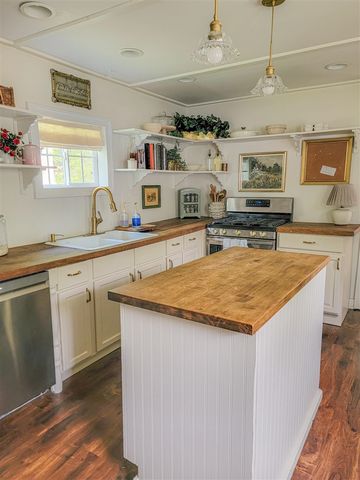 214 N Fourth Street, Sturgis, MI 49091