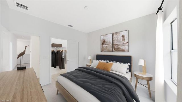 3089 Juniper WAY, Naples, FL 34112