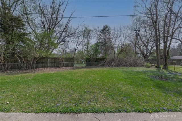 816 Burman Avenue, Trotwood, OH 45426