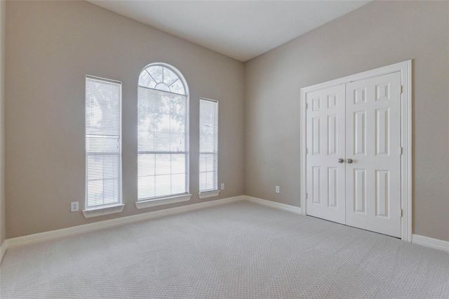 2718 Ridgeglen Lane, Houston, TX 77082