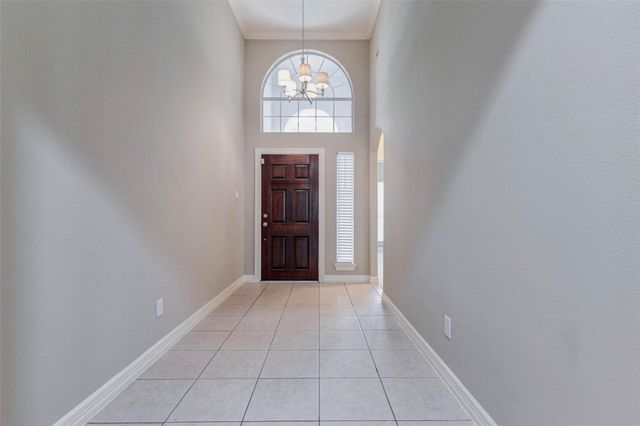 2718 Ridgeglen Lane, Houston, TX 77082