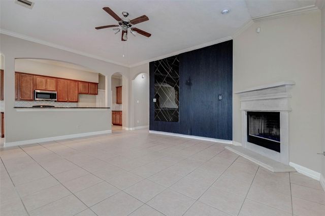 2718 Ridgeglen Lane, Houston, TX 77082