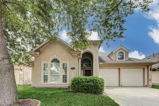 2718 Ridgeglen Lane, Houston, TX 77082