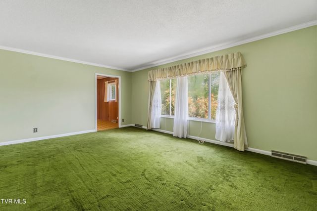 595 East Allens Bridge Road, Greeneville, TN 37743