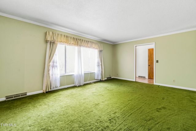 595 East Allens Bridge Road, Greeneville, TN 37743