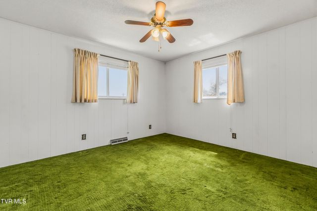 595 East Allens Bridge Road, Greeneville, TN 37743