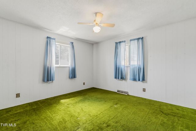 595 East Allens Bridge Road, Greeneville, TN 37743