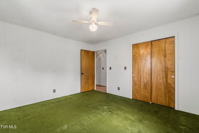 595 East Allens Bridge Road, Greeneville, TN 37743
