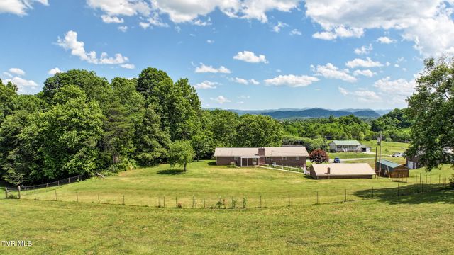 595 East Allens Bridge Road, Greeneville, TN 37743