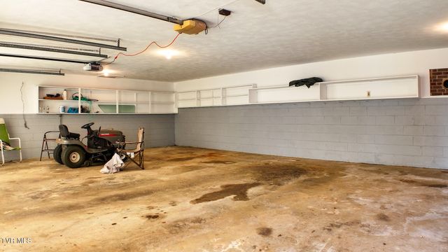 595 East Allens Bridge Road, Greeneville, TN 37743