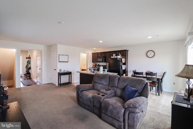 156 LINDA SUE LN, Myerstown, PA 17067