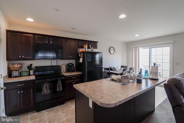 156 LINDA SUE LN, Myerstown, PA 17067