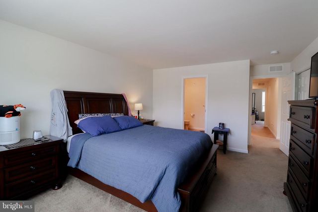156 LINDA SUE LN, Myerstown, PA 17067